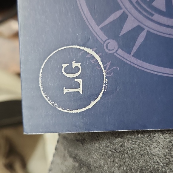 Men's Slippers - Picture 4 of 4